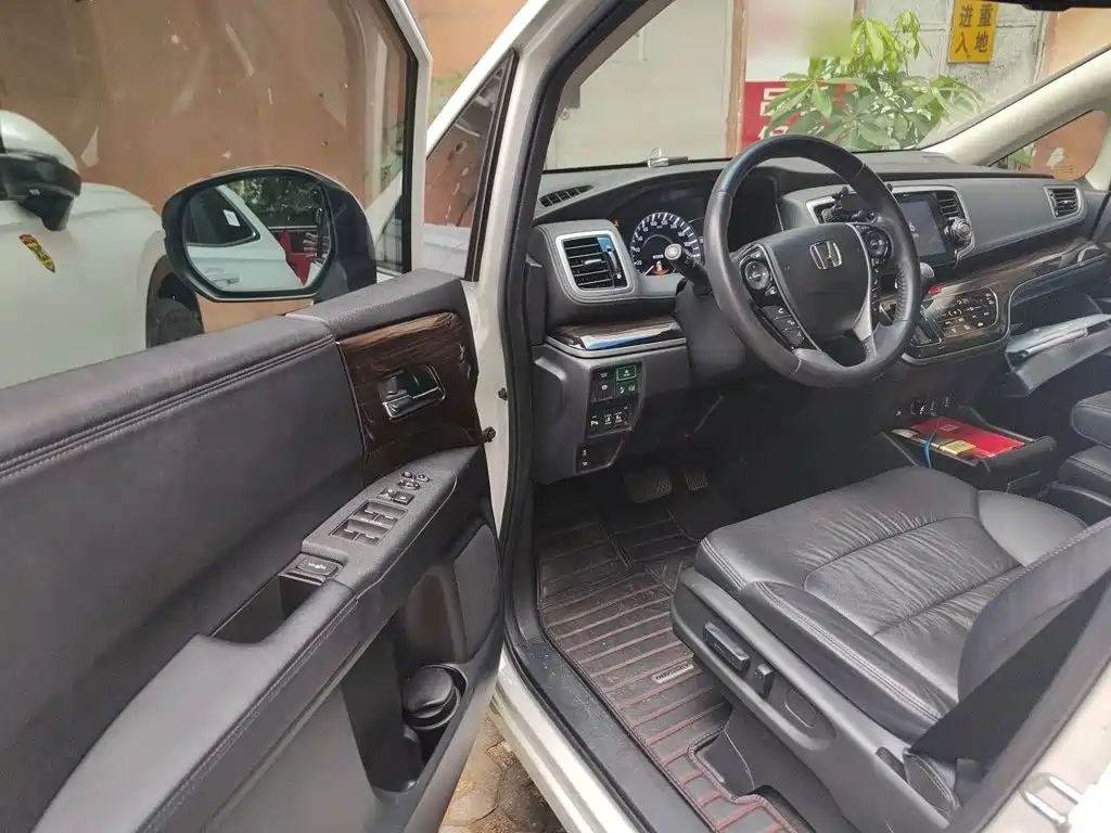 Honda Odyssey — миниатюра 14