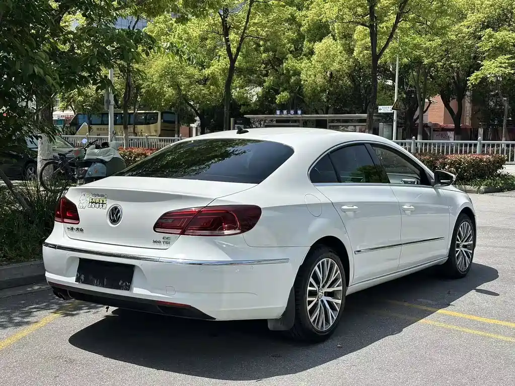 Volkswagen FAW - Passat CC CC 2016 1.8TSI Luxury