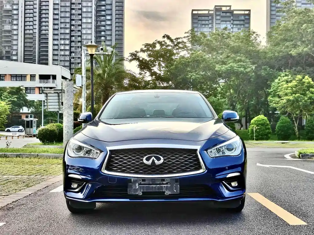 Infiniti Q50L — миниатюра 3