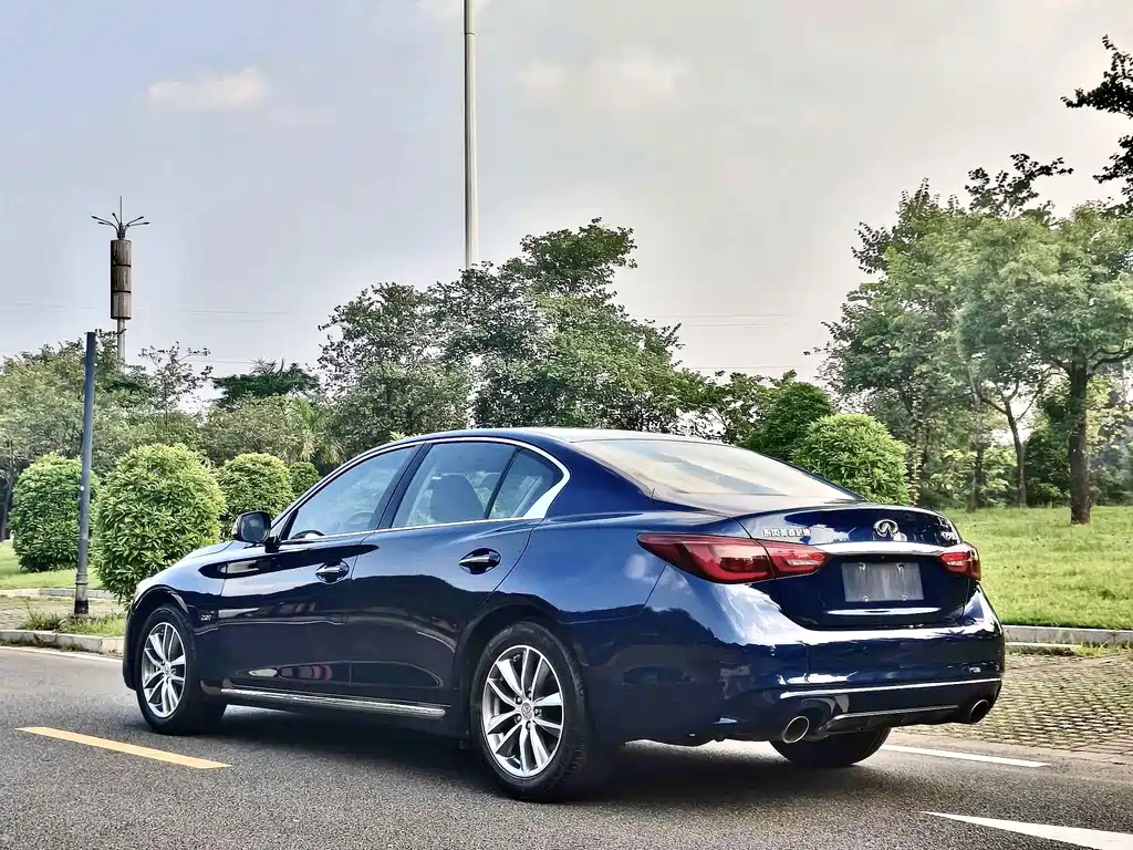 Infiniti Q50L — миниатюра 7