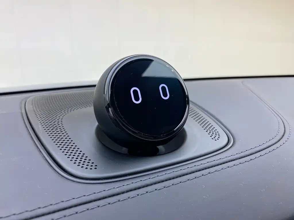 NIO ES6 — миниатюра 12