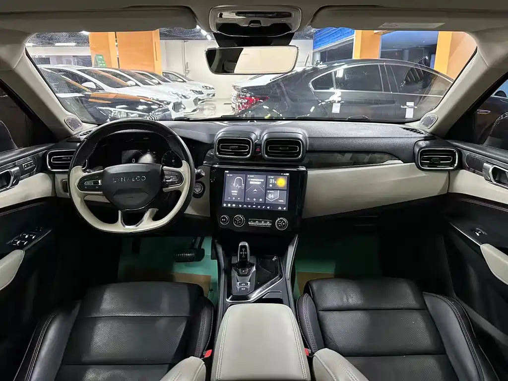 Lynk & Co 02 — миниатюра 4