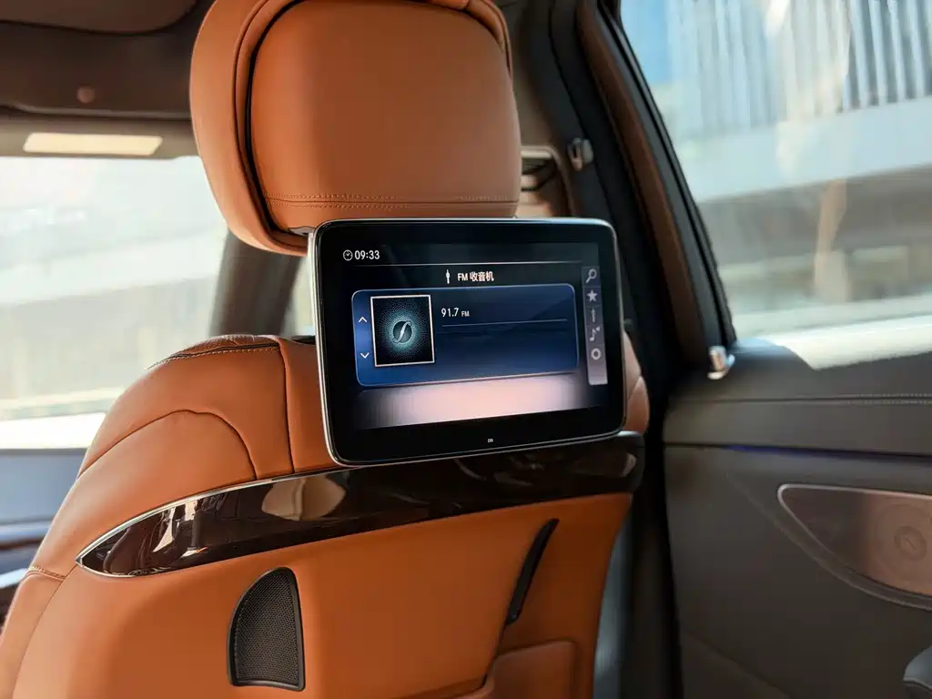 Mercedes-Benz S-Class — миниатюра 18