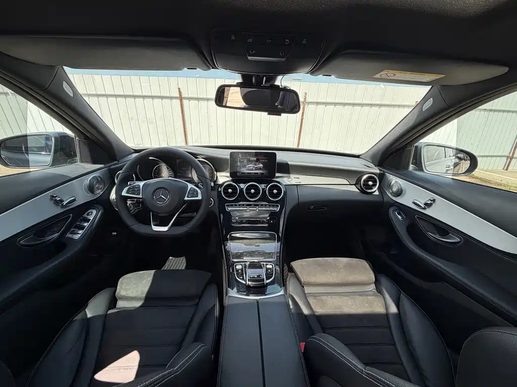 Mercedes-Benz C-Class — миниатюра 16
