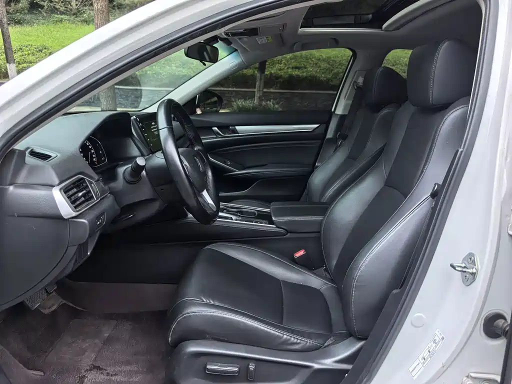 Honda Accord — миниатюра 6