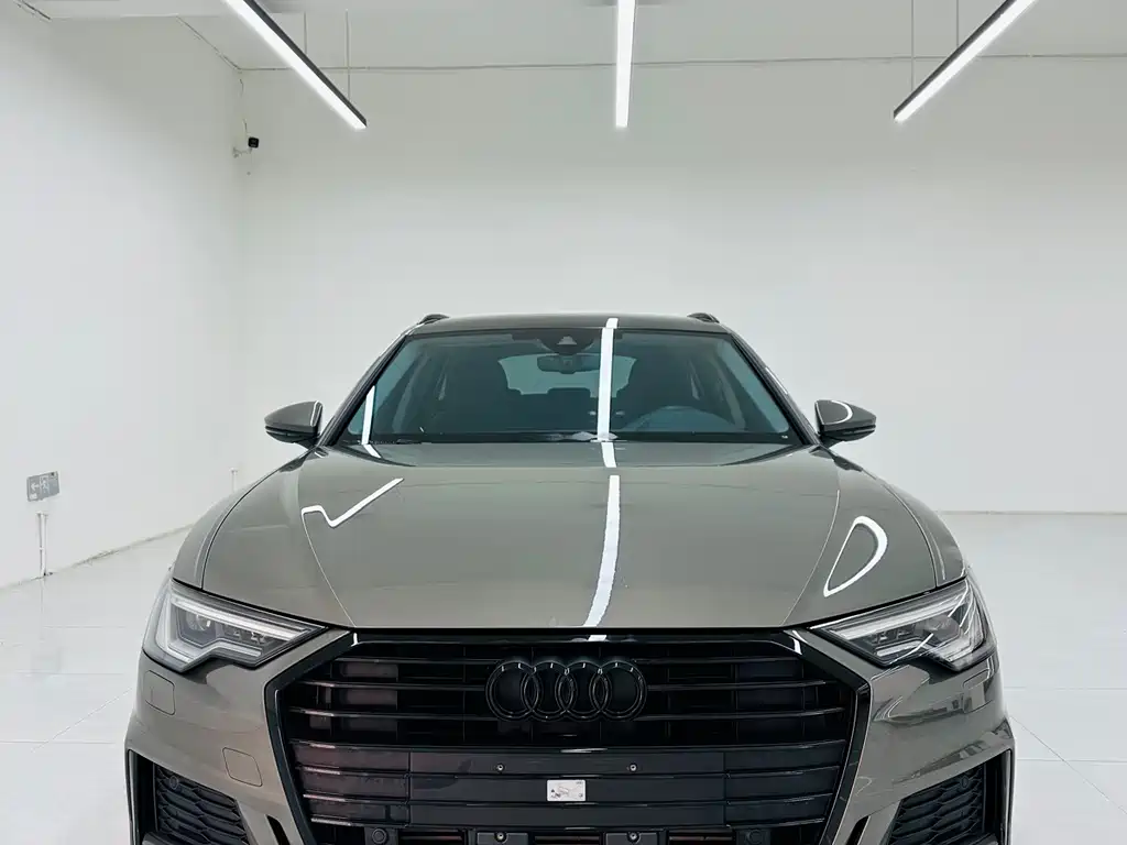 Audi A6 2022 Avant 40 TFSI Luxury
