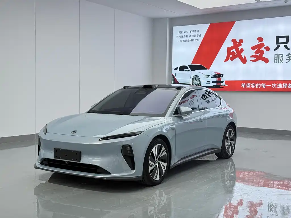 NIO ET5