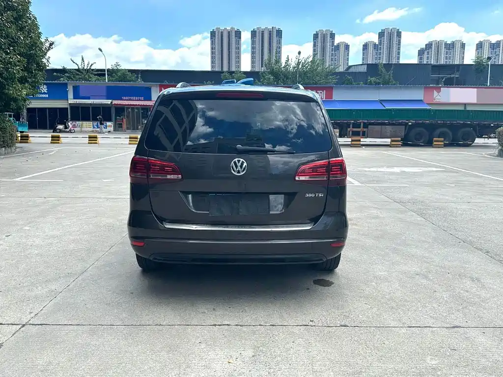 Volkswagen Sharan — миниатюра 8