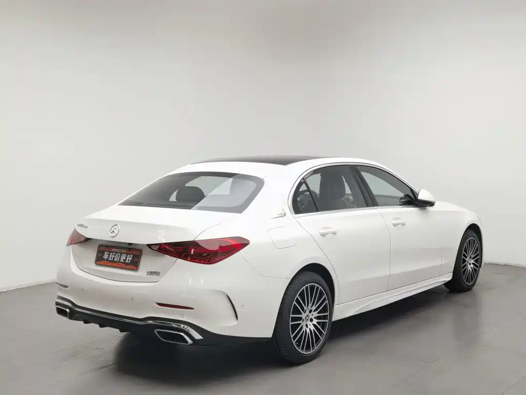Mercedes-Benz C-Class — миниатюра 2