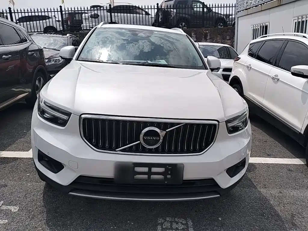 Volvo XC40 — миниатюра 3