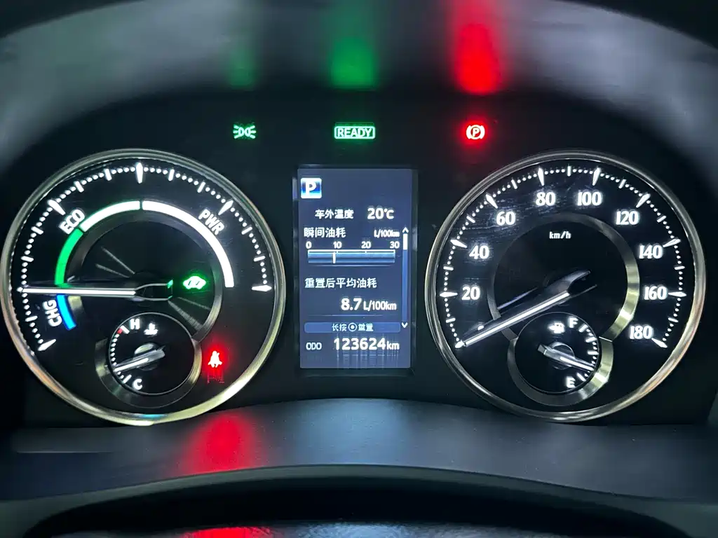 Lexus LM — миниатюра 24