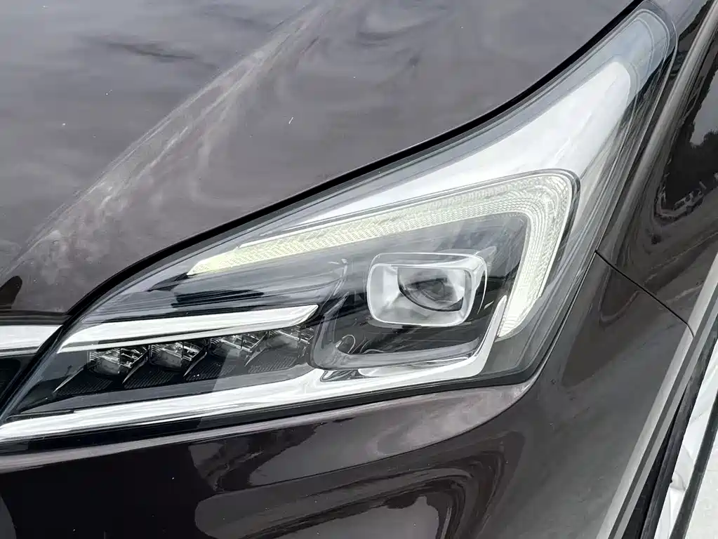 Buick Envision Plus — миниатюра 9