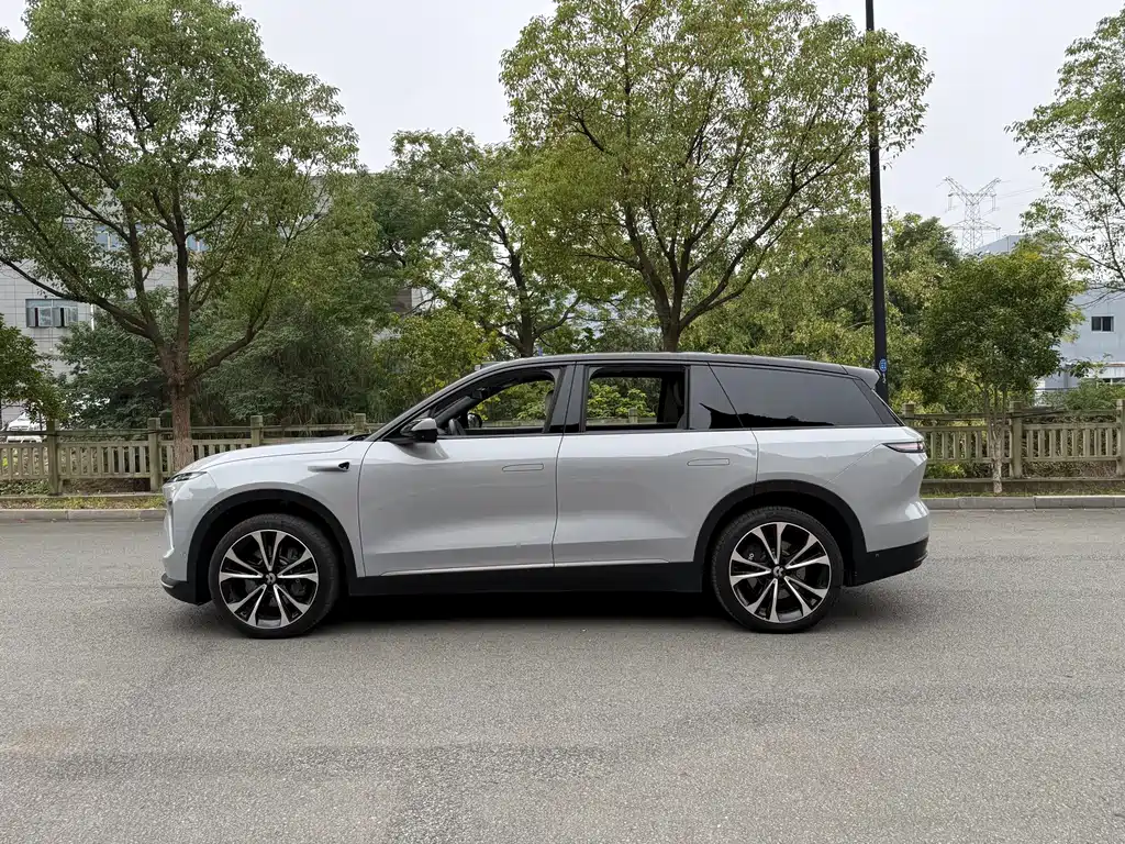 NIO ES8 — миниатюра 8