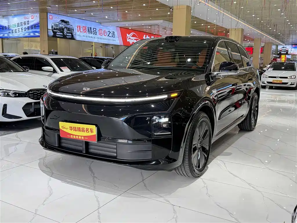 Li Auto Li L6 2025