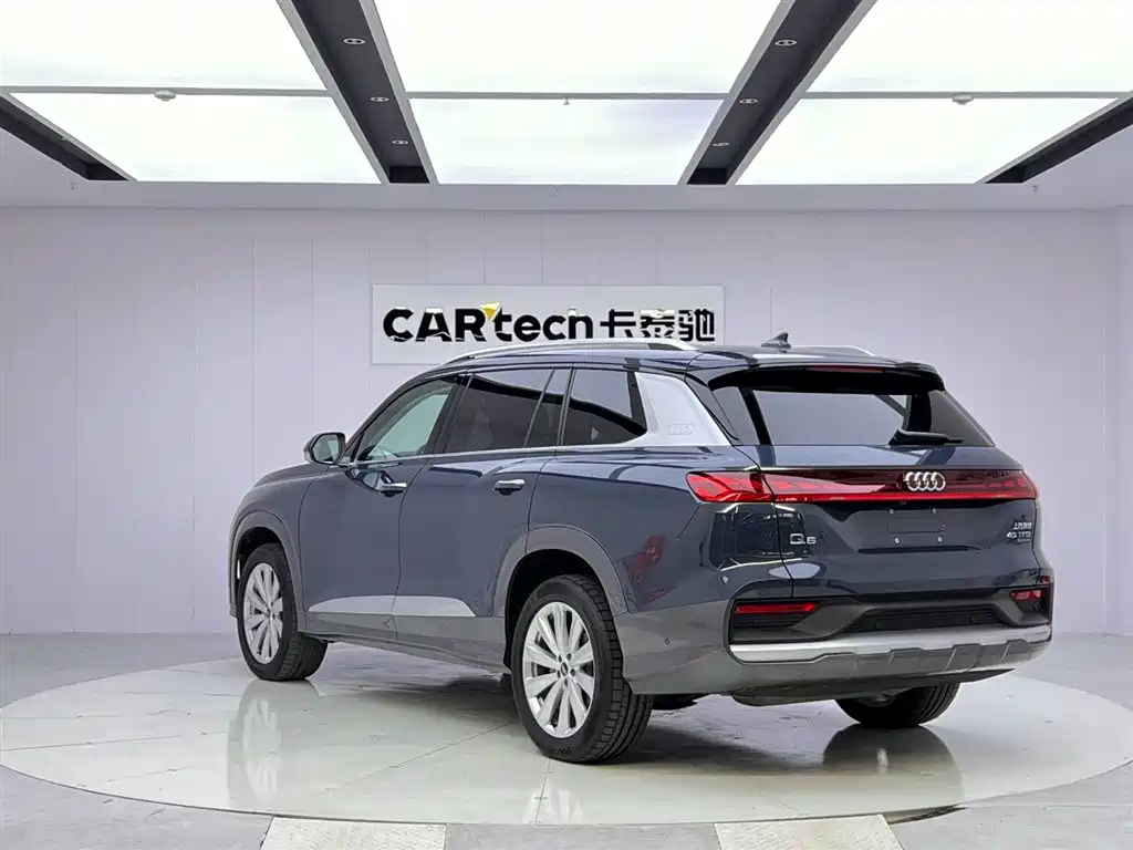 Audi Q6 2024 45 TFSI quattro 6 мест