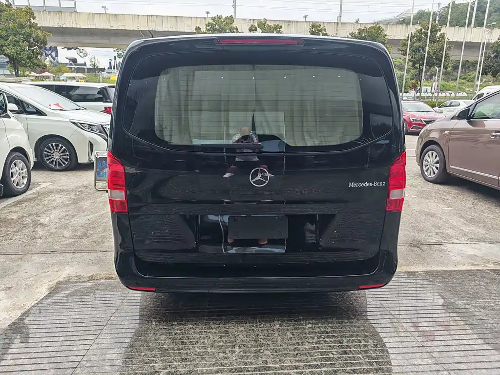 Mercedes-Benz Vito — миниатюра 22