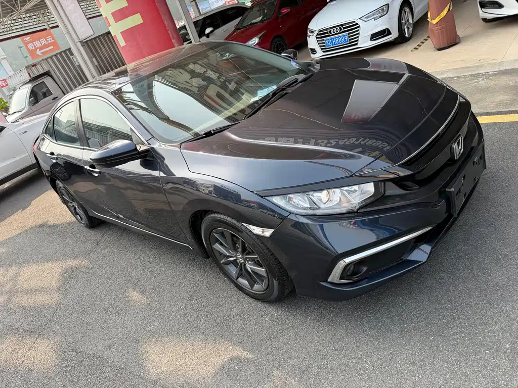 Honda Civic 2019 220TURBO CVT V