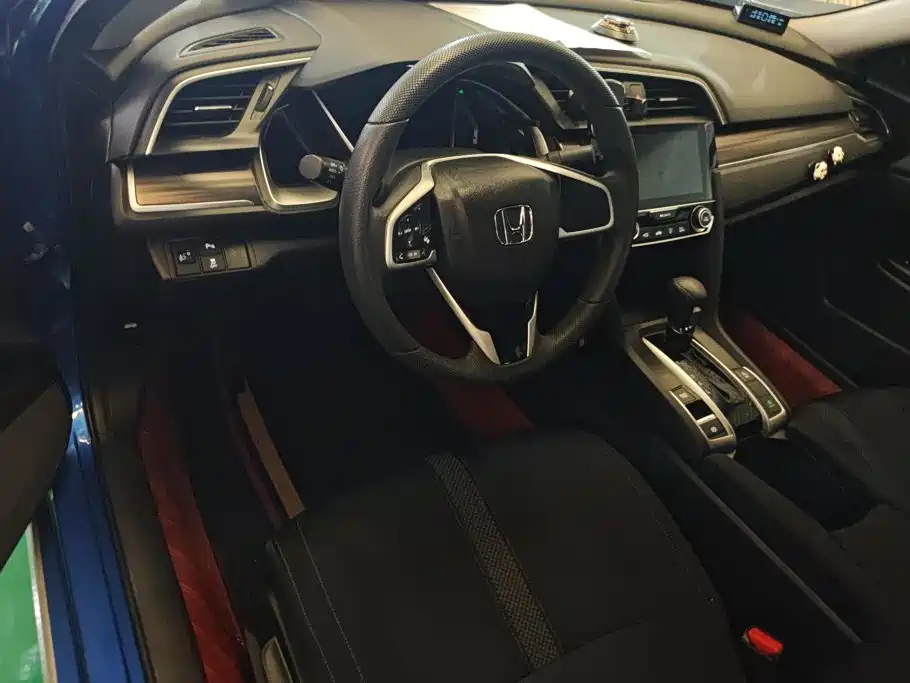 Honda Civic — миниатюра 12