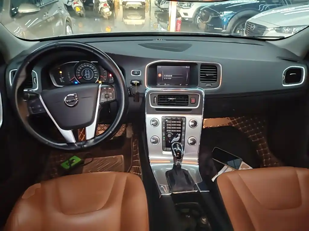 Volvo S60 — миниатюра 10