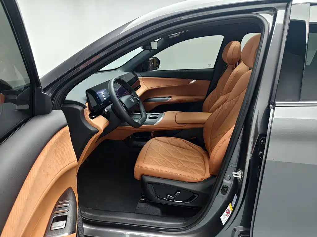 Changan Changan CS75PLUS — миниатюра 4