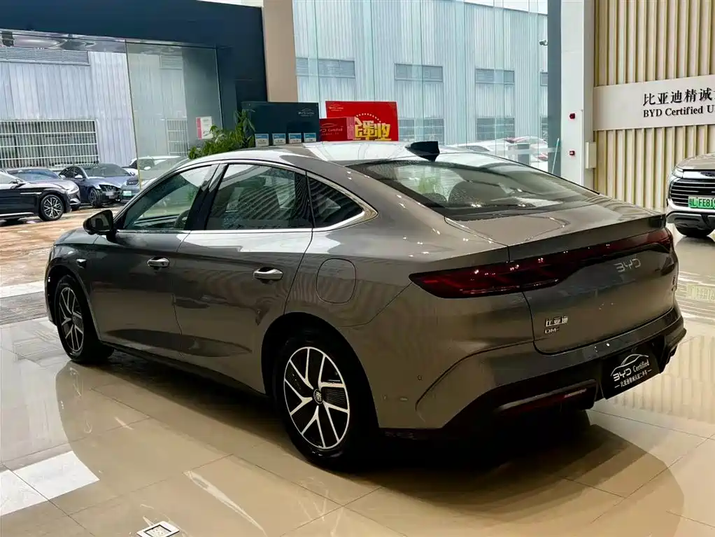 BYD Qin L L 2025 DM-i Smart Drive 120KM