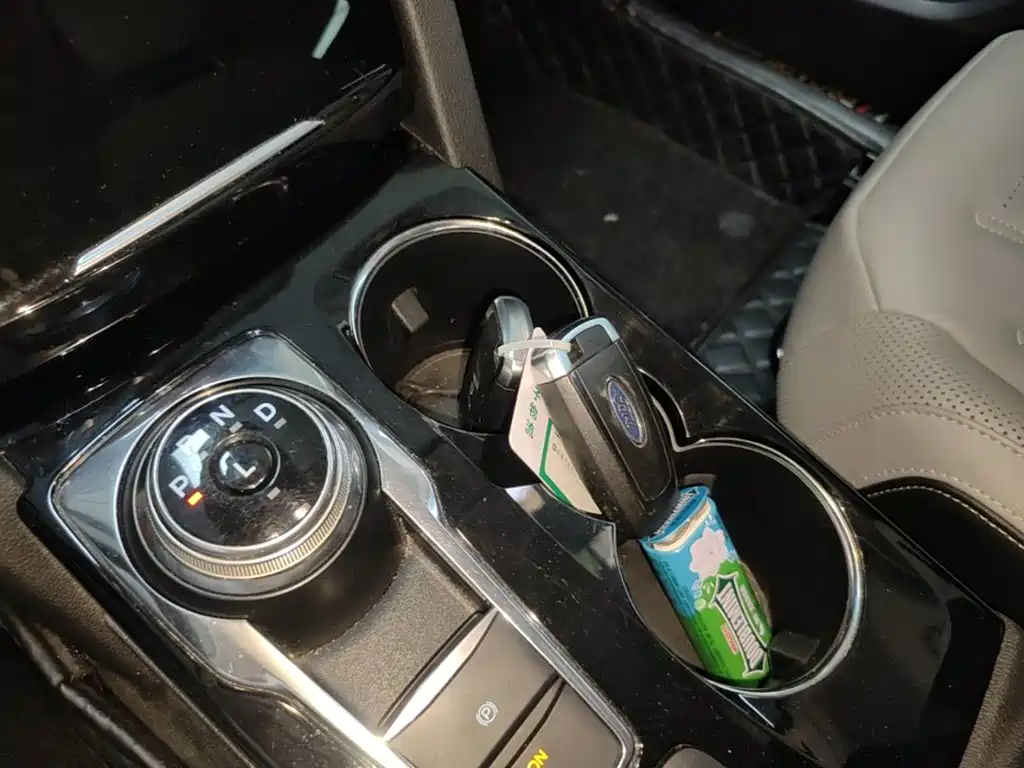 Ford Escape — миниатюра 9