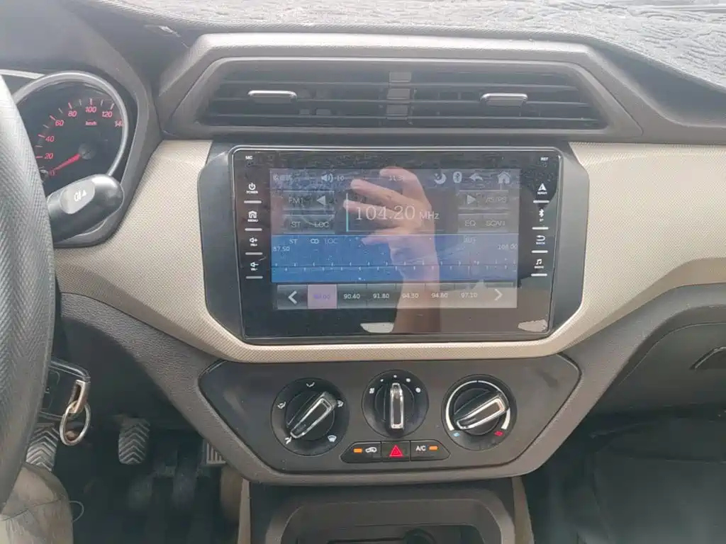 Wuling Hongguang — миниатюра 13