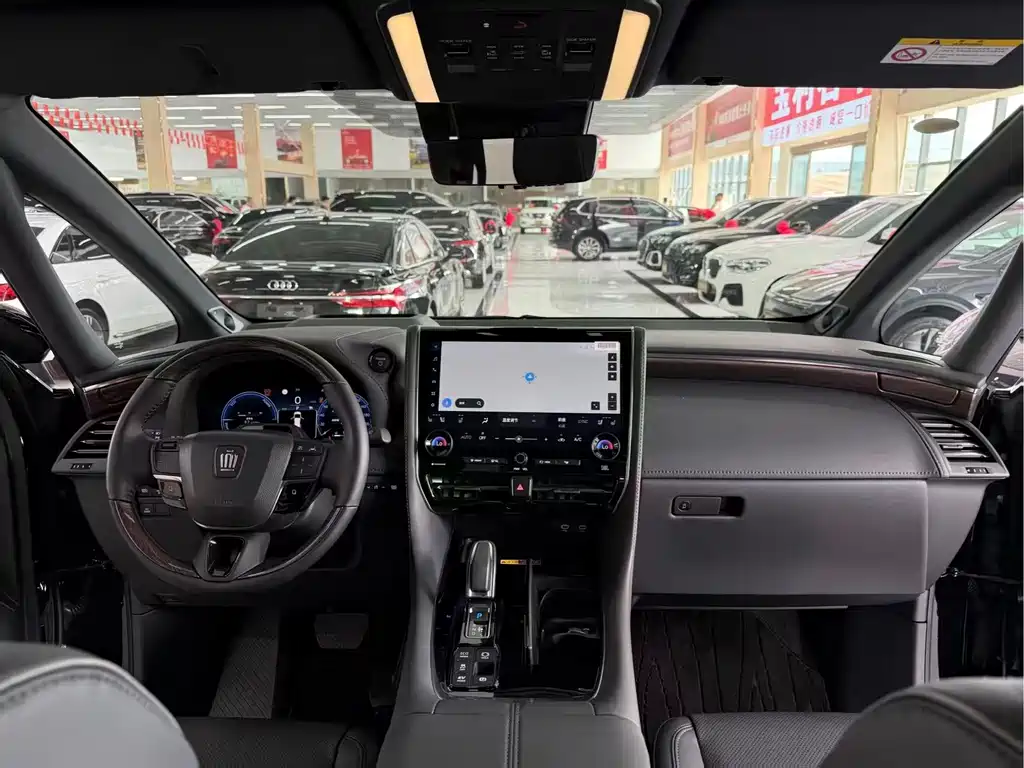 Toyota Vellfire — миниатюра 5
