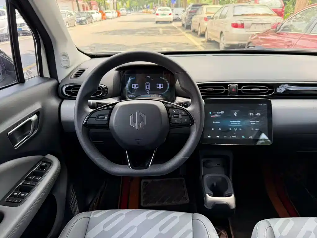 Leapmotor Leapmotor T03 — миниатюра 11