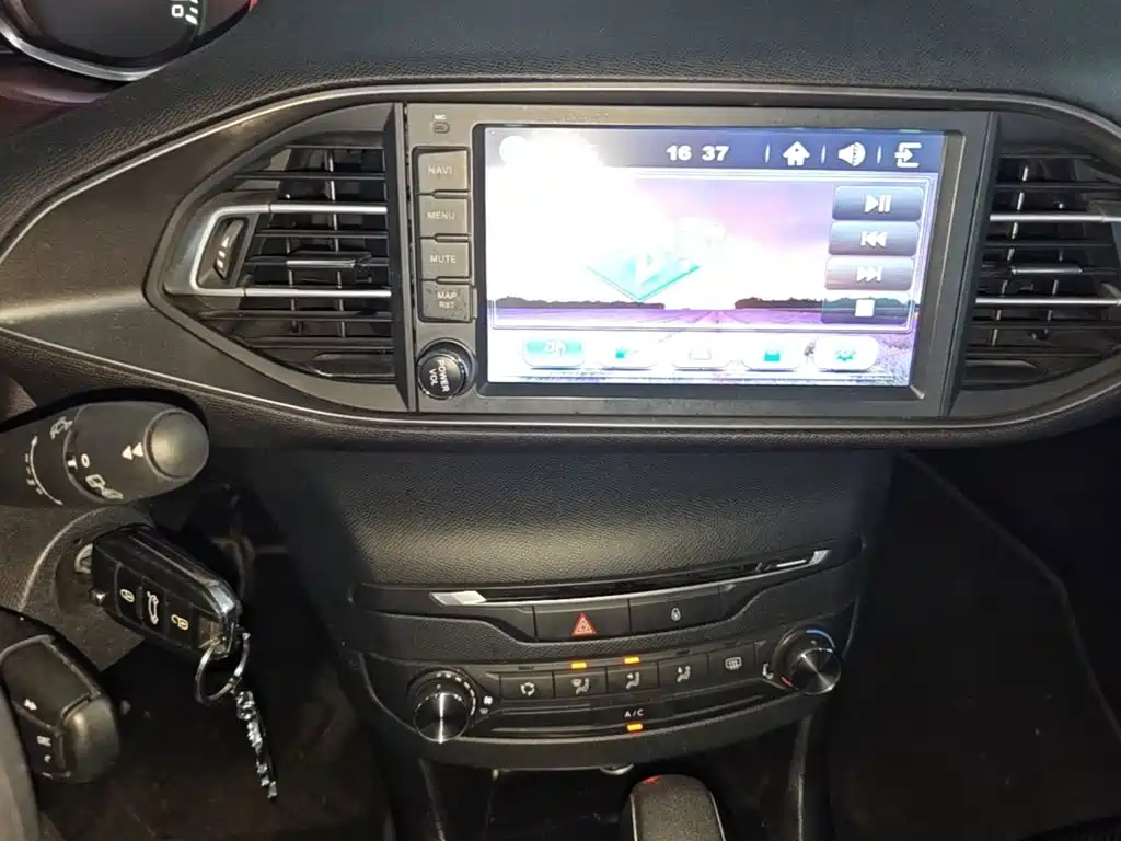 Peugeot 308S — миниатюра 13