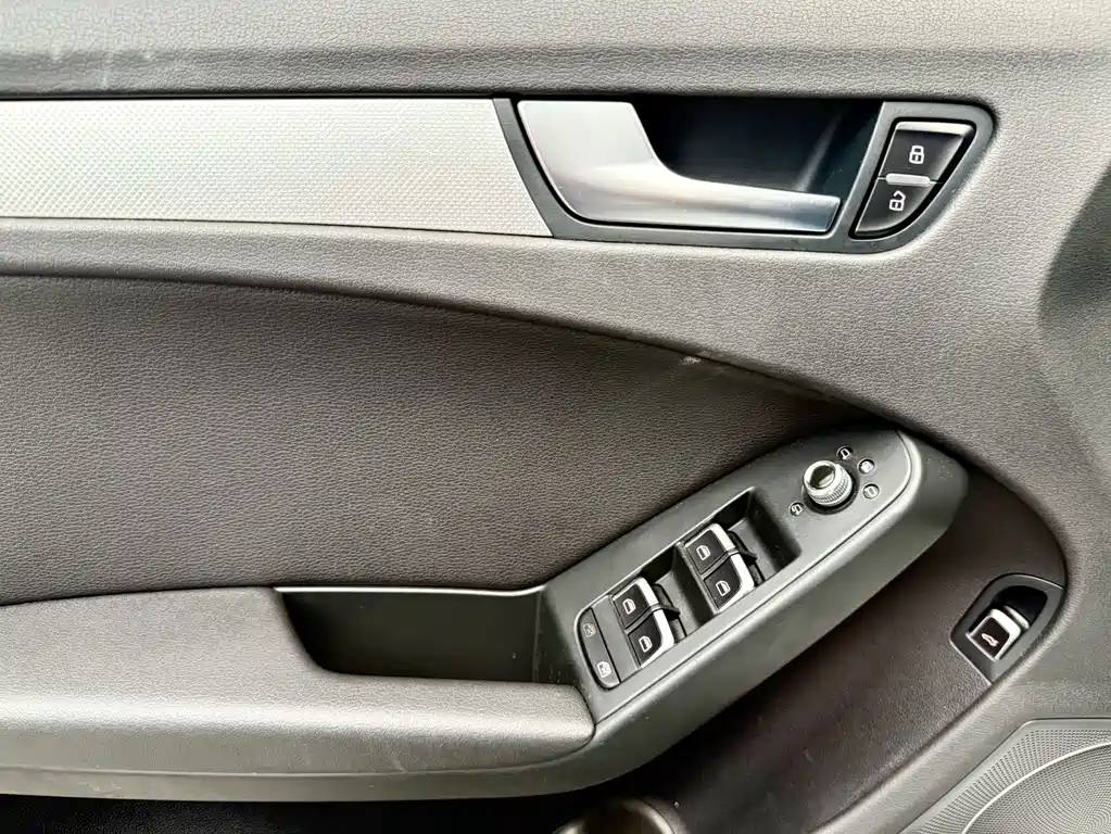 Audi A4 (Import) — миниатюра 11