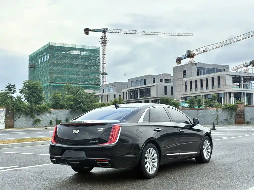 Cadillac XTS — миниатюра 8