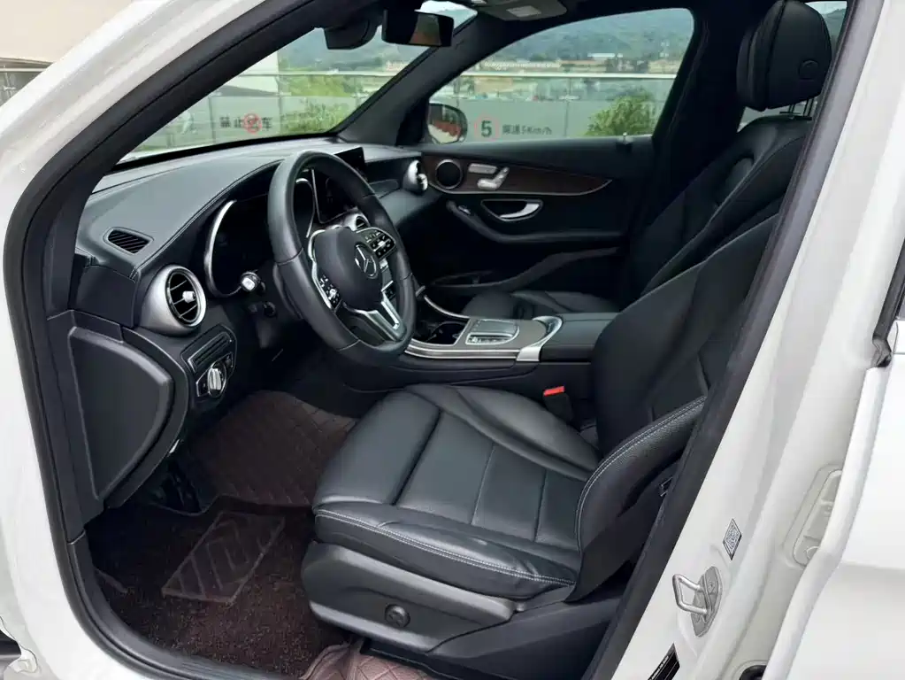Mercedes-Benz GLC — миниатюра 4