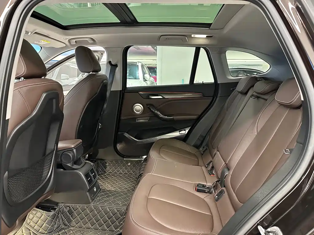 BMW X1 — миниатюра 14