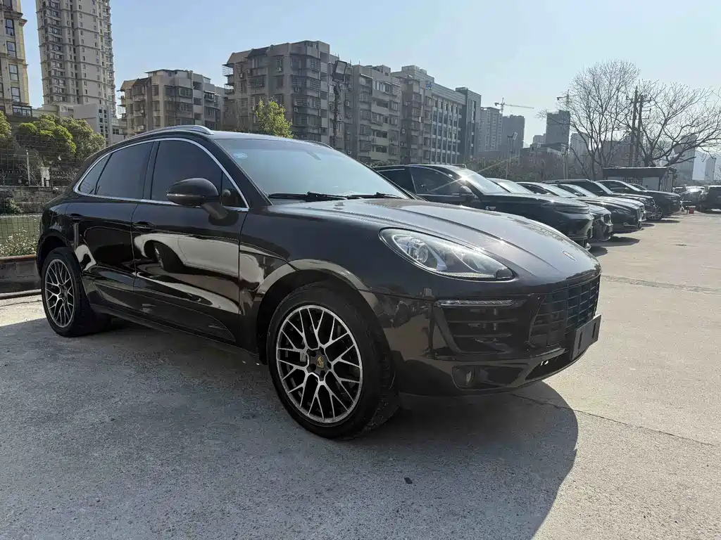 Porsche Macan 2016