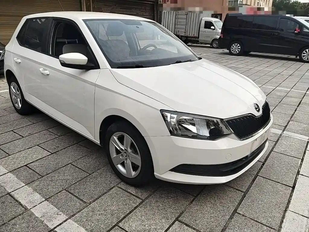 Skoda Fabia — миниатюра 4