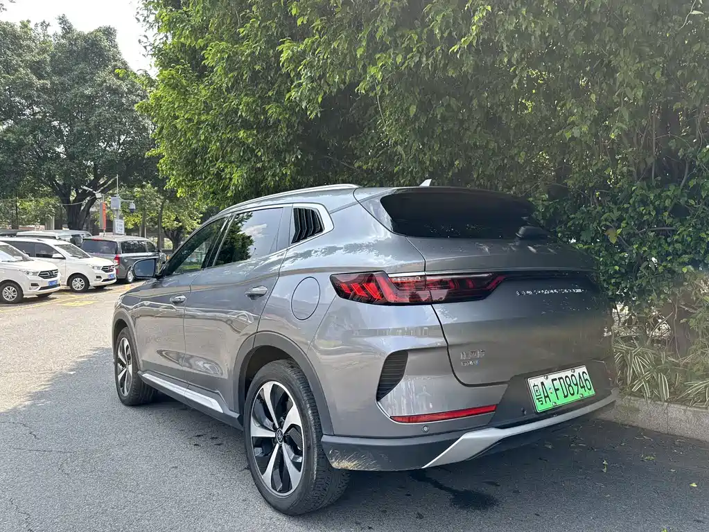 BYD PLUS New Energy — миниатюра 6