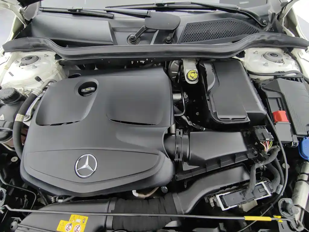 Mercedes-Benz GLA — миниатюра 6