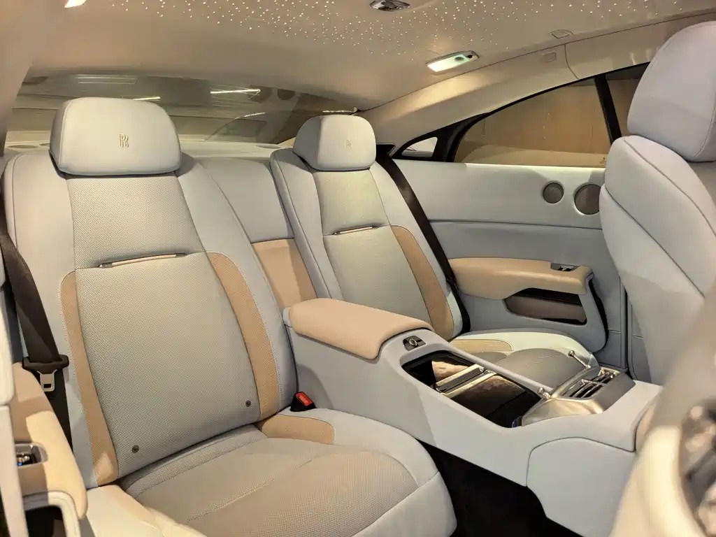 Rolls-Royce Wraith — миниатюра 16