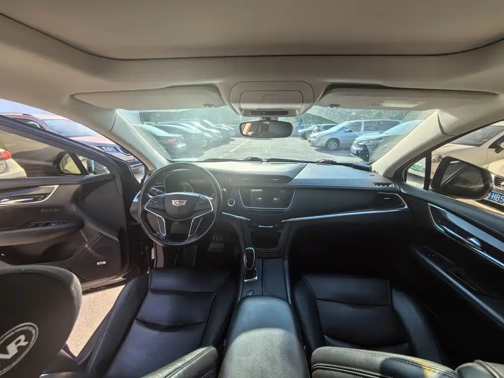 Cadillac XT5 — миниатюра 5