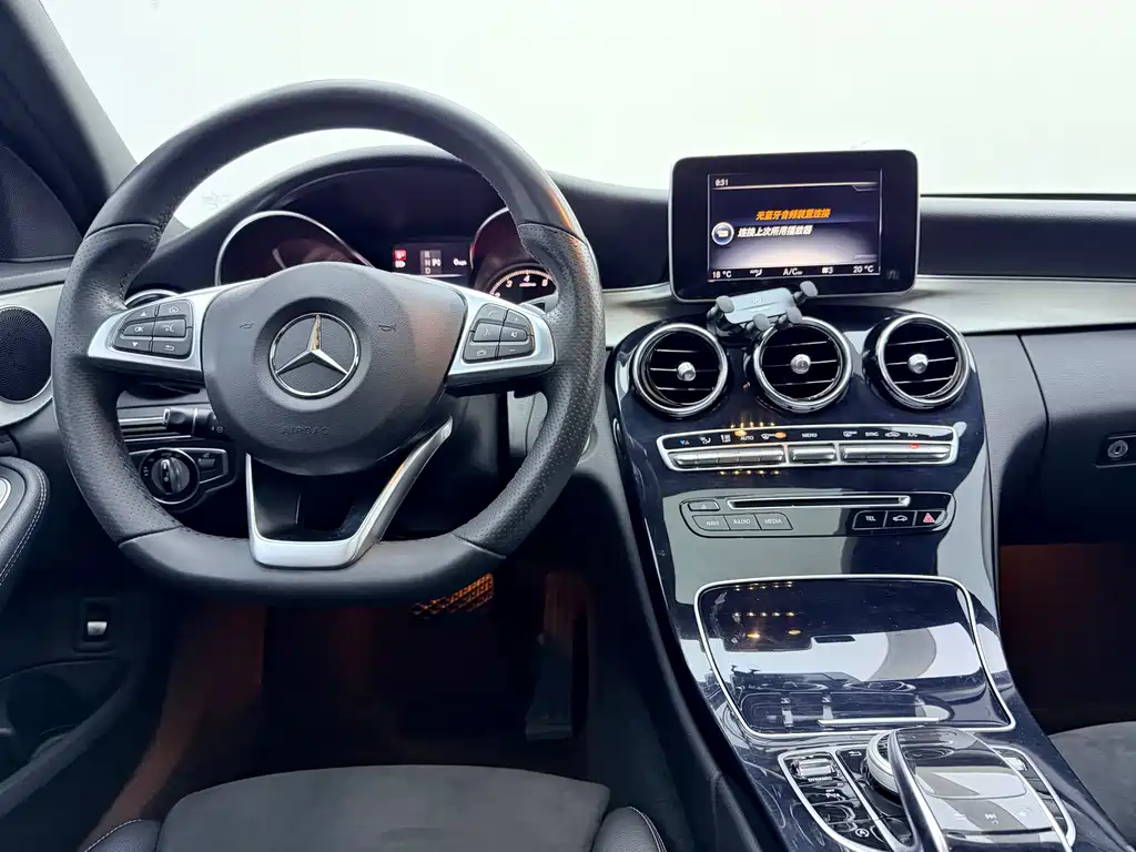 Mercedes-Benz C-Class — миниатюра 14