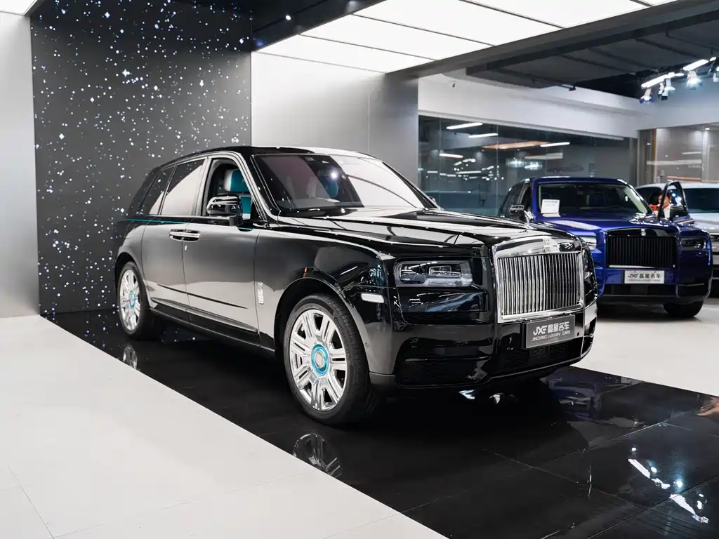 Rolls-Royce Cullinan 2018 мест