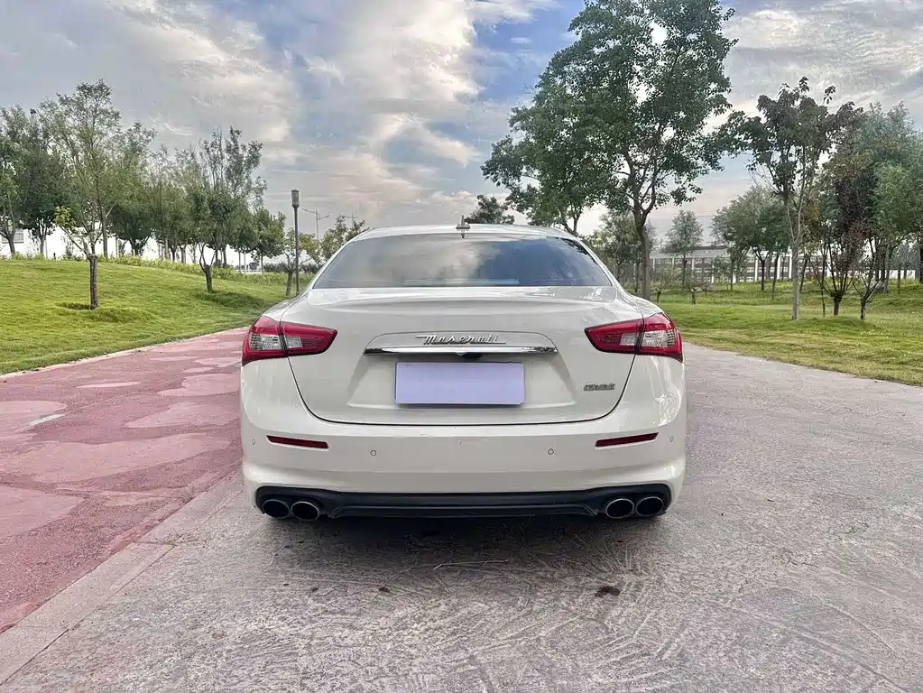 Maserati Ghibli — миниатюра 8