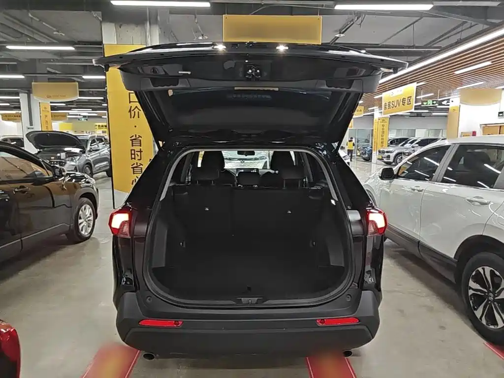 Toyota RAV4 — миниатюра 19