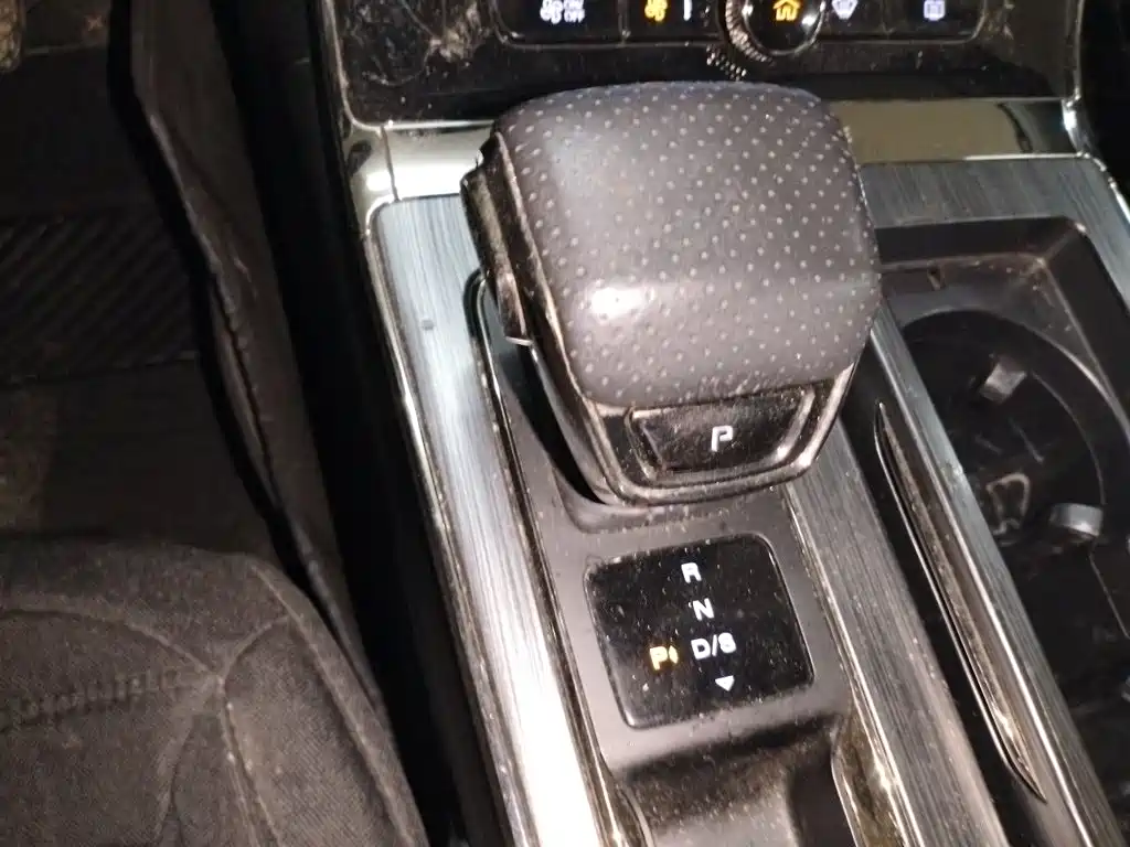 Roewe RX5 — миниатюра 7