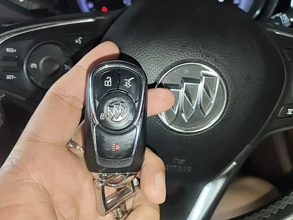 Buick Envision Plus — миниатюра 9