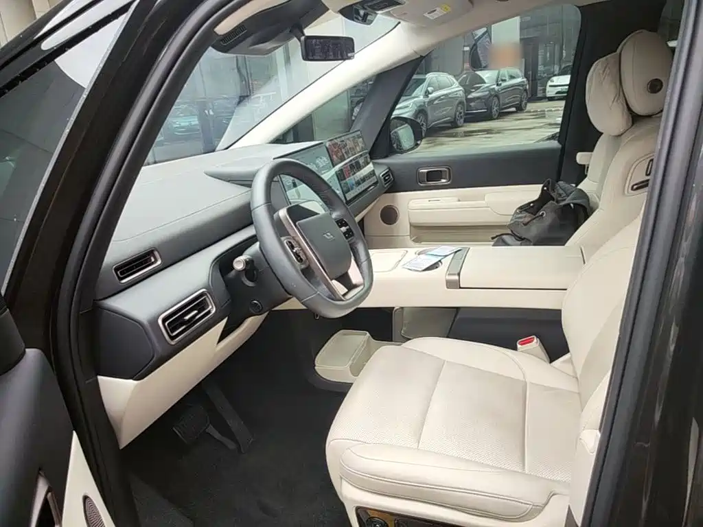 Li Auto Li MEGA — миниатюра 15