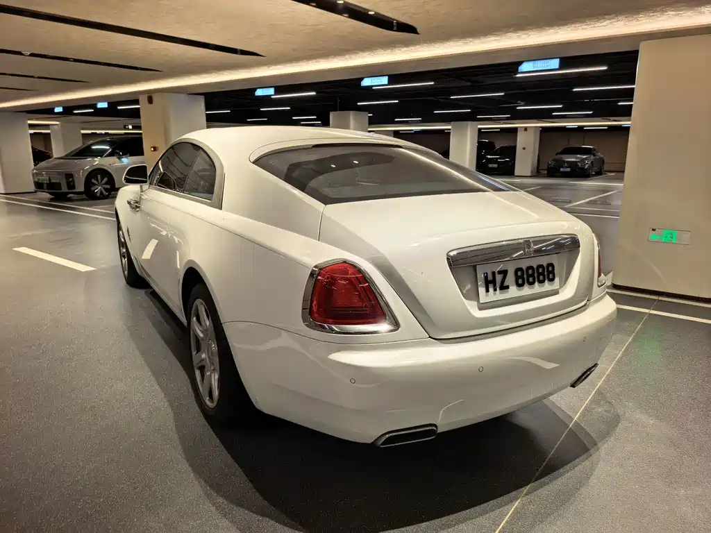 Rolls-Royce Wraith — миниатюра 20
