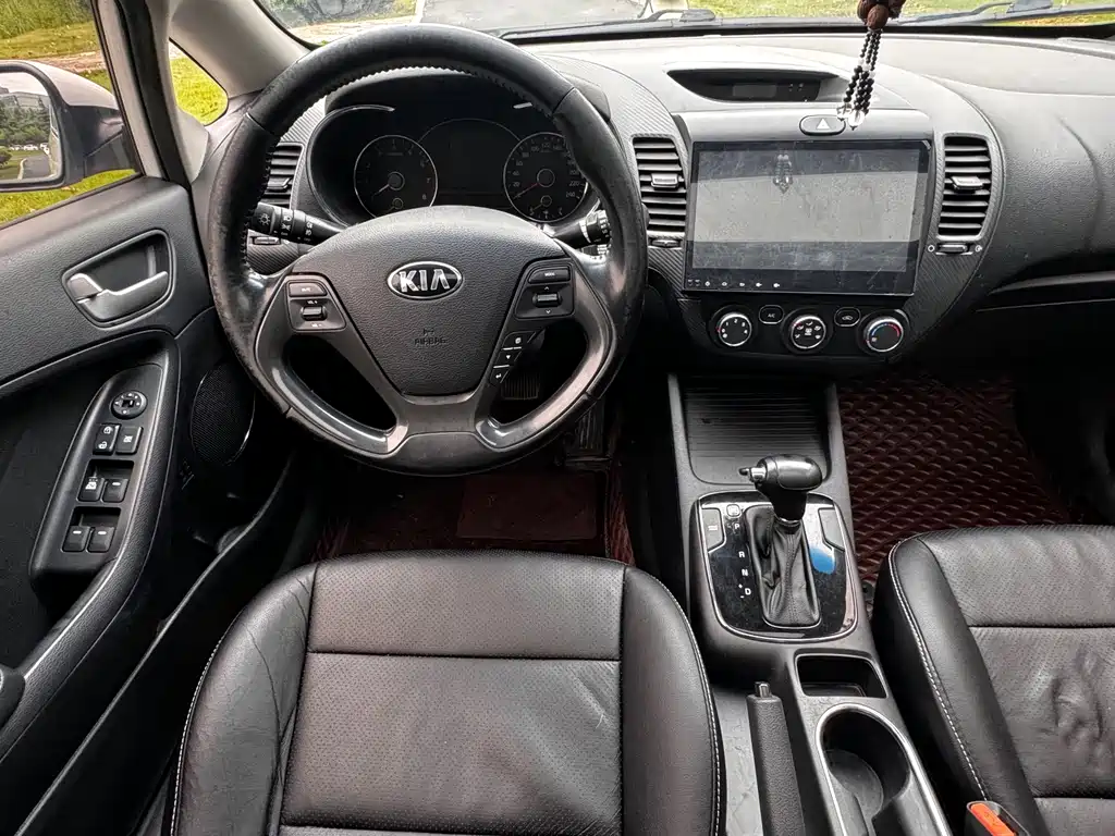 Kia K3 — миниатюра 10