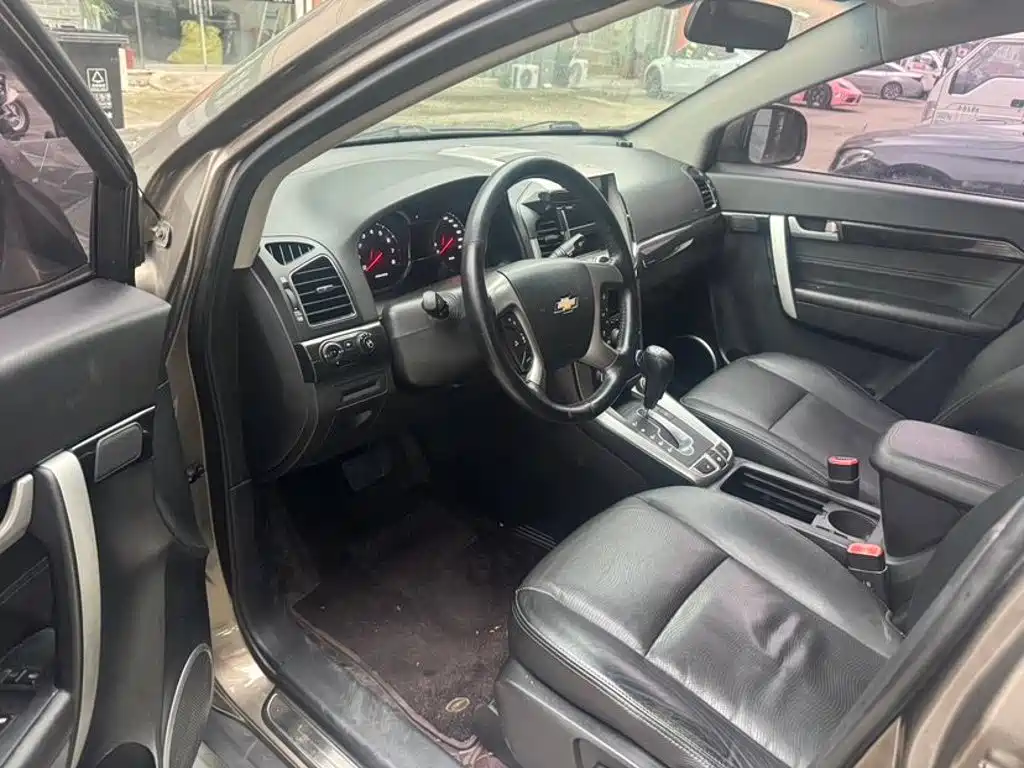 Chevrolet Captiva — миниатюра 6